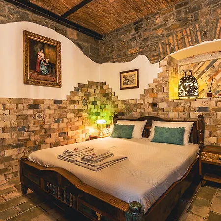 Aquila D'oro Guest house *