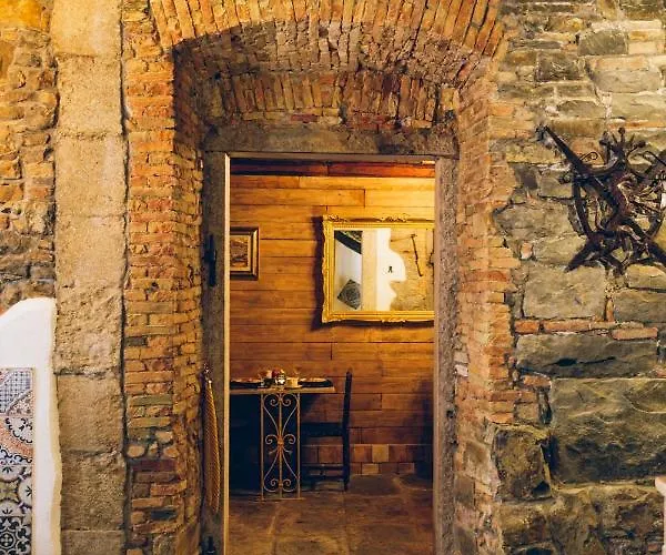 Guest house Aquila D'oro 4*